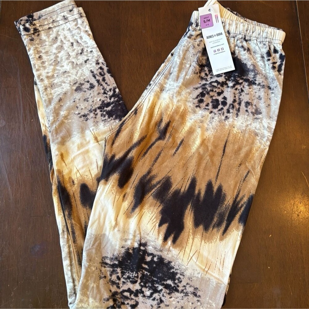 Woman's leggings animal print stripes feathers black tan cheetah high waisted
